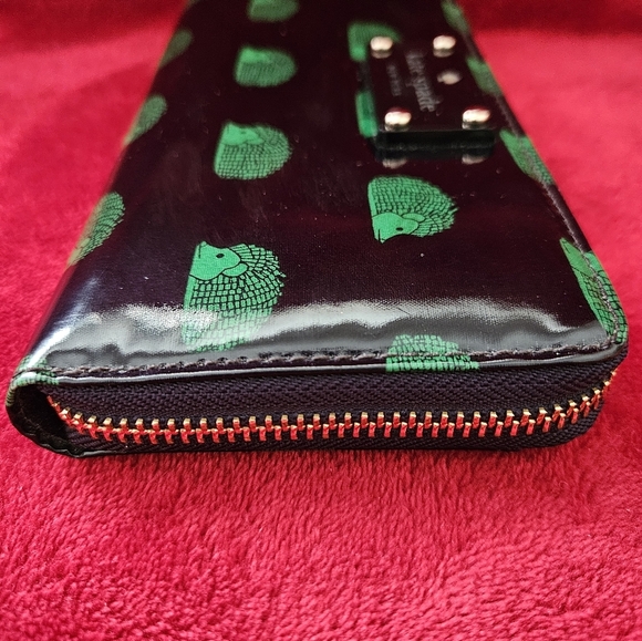 Kate Spade Black and Green Hedgehog Wallet - Picture 5 of 12